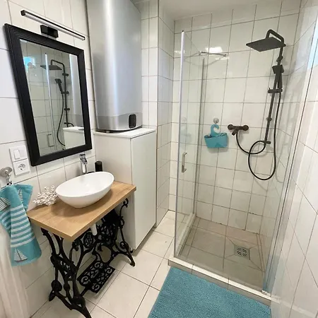 Jobb, Mint Otthon Vendeghaz Kőröshegy